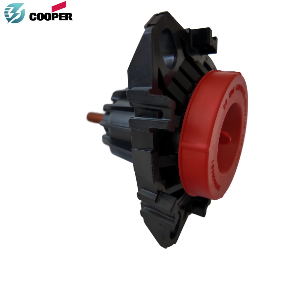 Eaton Cooper Power Series BW150R Tri-Clamp Bushing Well 200A 35kV with Removable Copper Stud for Pad-Mounted Transformer - Image 4